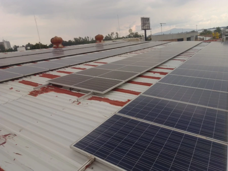 Instalación de 80 módulos solares de 550W en “Provejal” (Edo. Jal.)