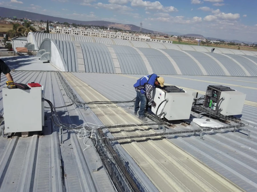 Instalación de 700 módulos solares de 550W en “Altatec” (Edo. Jal.)
